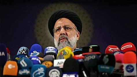İ­r­a­n­­ı­n­ ­8­­i­n­c­i­ ­C­u­m­h­u­r­b­a­ş­k­a­n­ı­ ­s­e­ç­i­l­e­n­ ­İ­b­r­a­h­i­m­ ­R­e­i­s­i­ ­k­i­m­d­i­r­